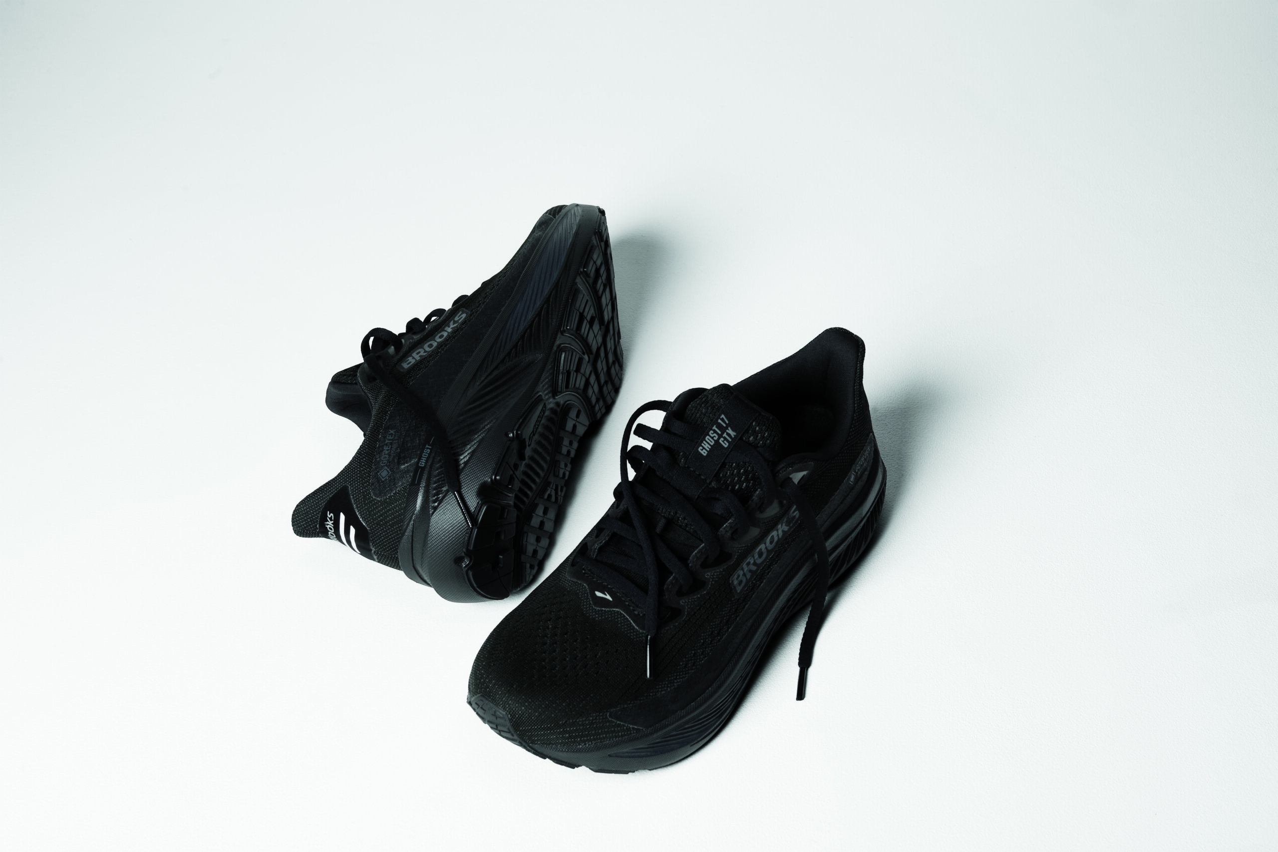 BROOKS GHOST 17 GTX Black/Black/Ebony – Image 5