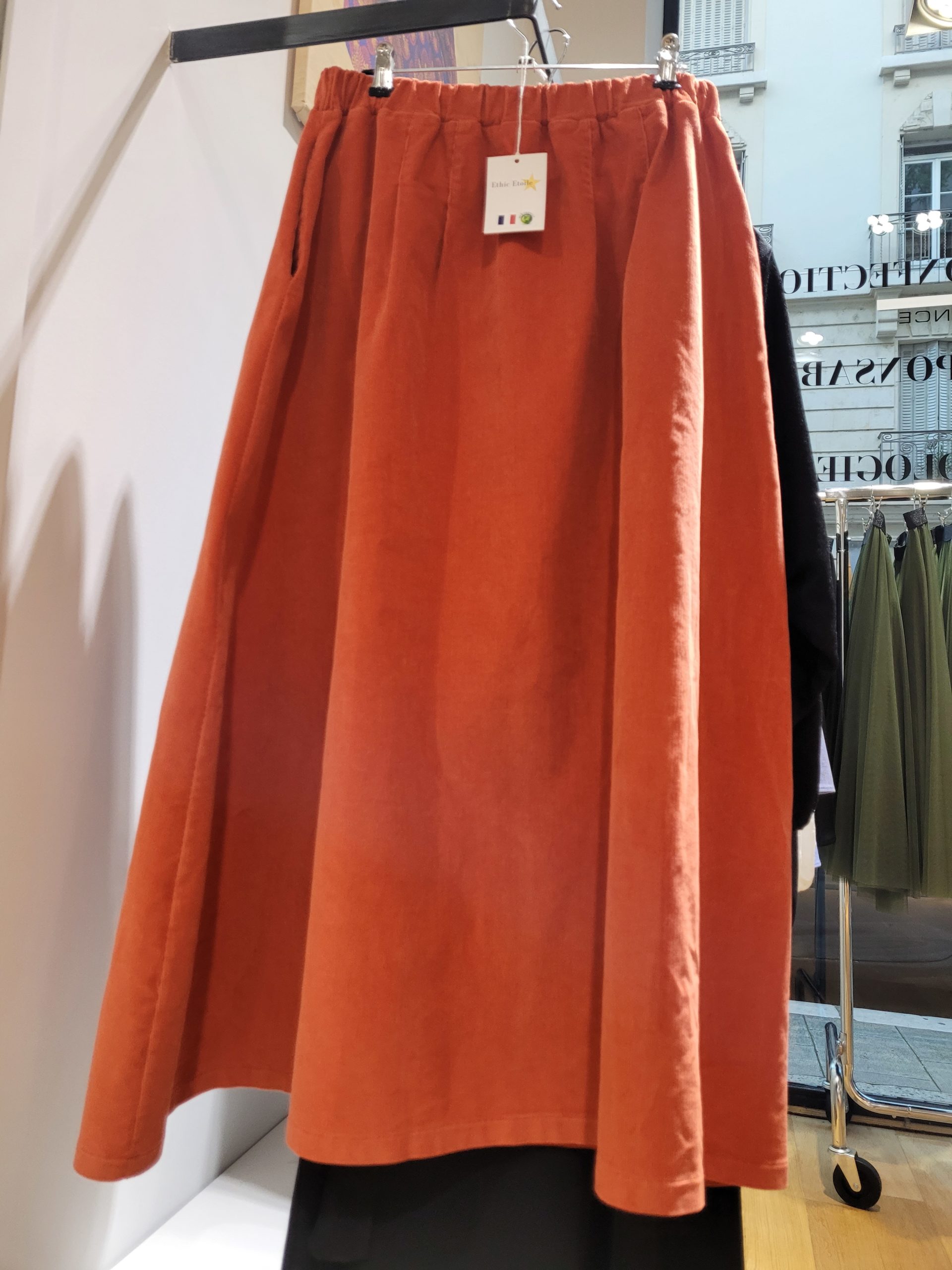 MAËLLE velours milleraies rouille – Image 2