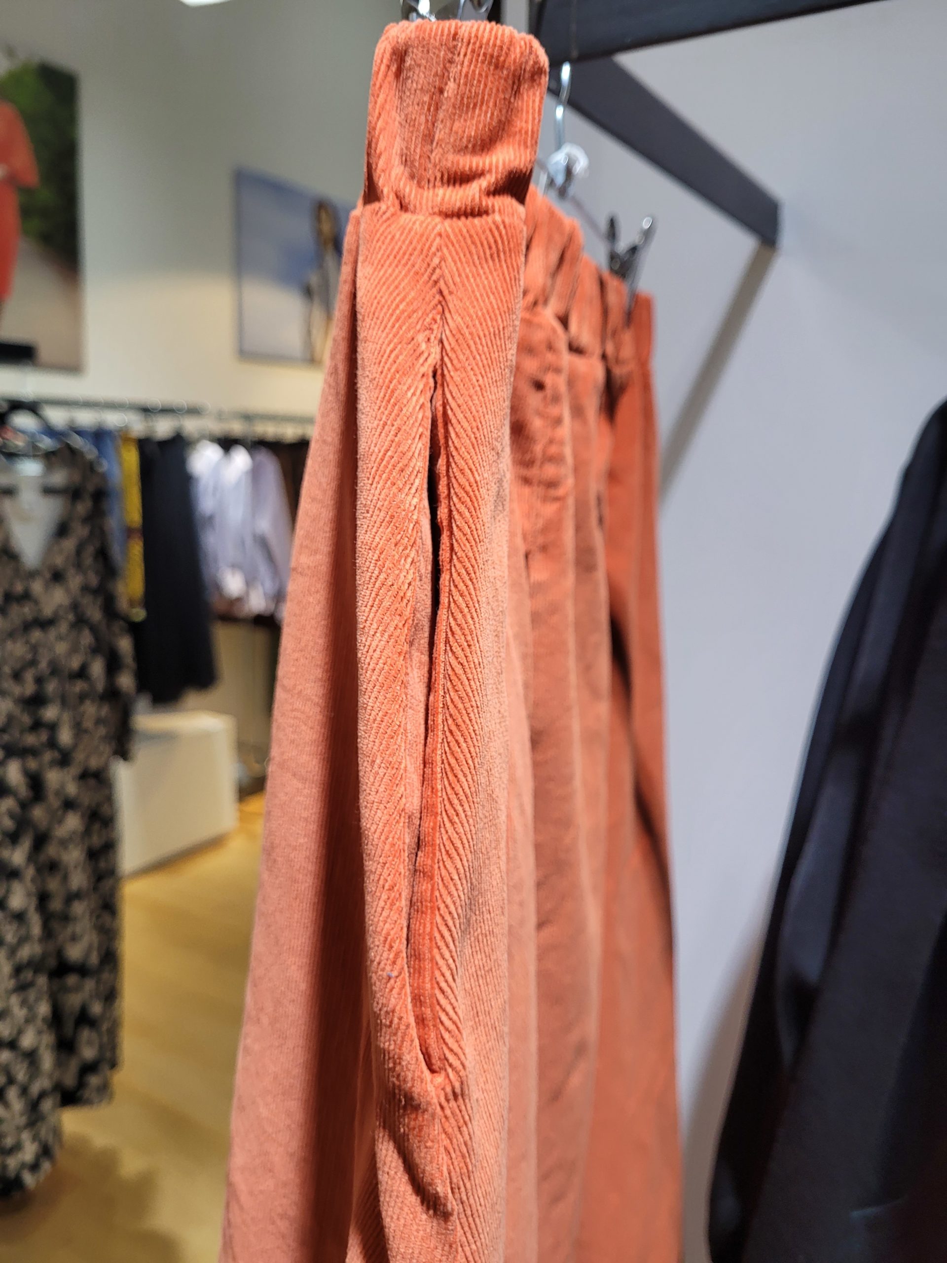 MAËLLE velours milleraies rouille – Image 4