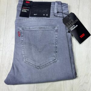 Jean Levi’s Strauss & Co gris clair homme – coupe moderne et look tendance