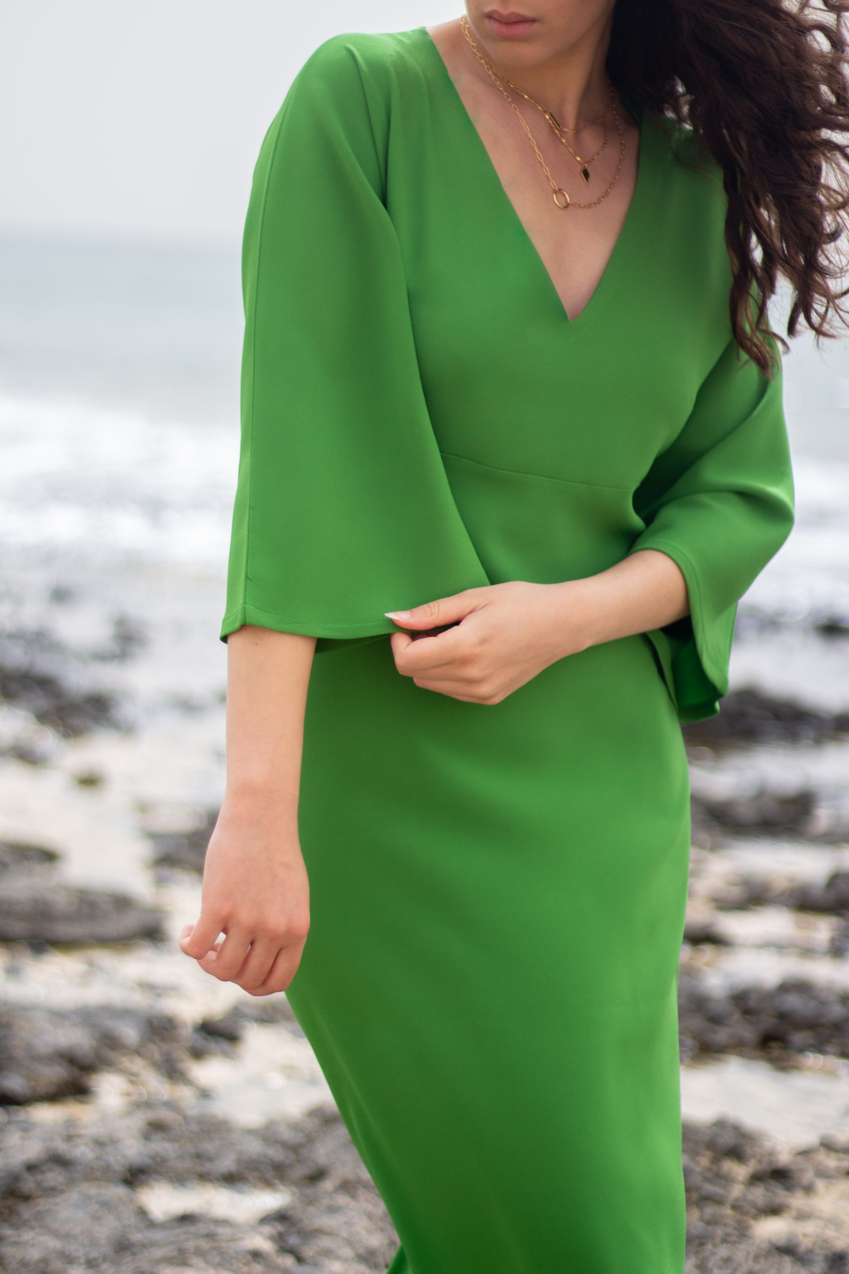 HANAÉ robe vert pomme crêpe envers satin – Image 2