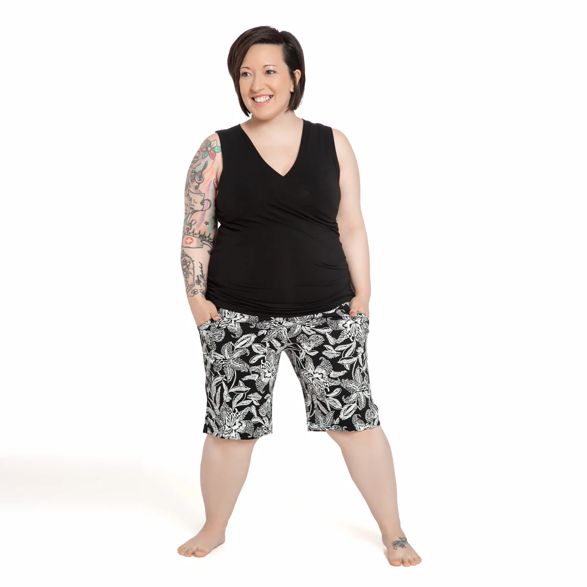 Short Tara - Floral Noir et blanc – Image 3