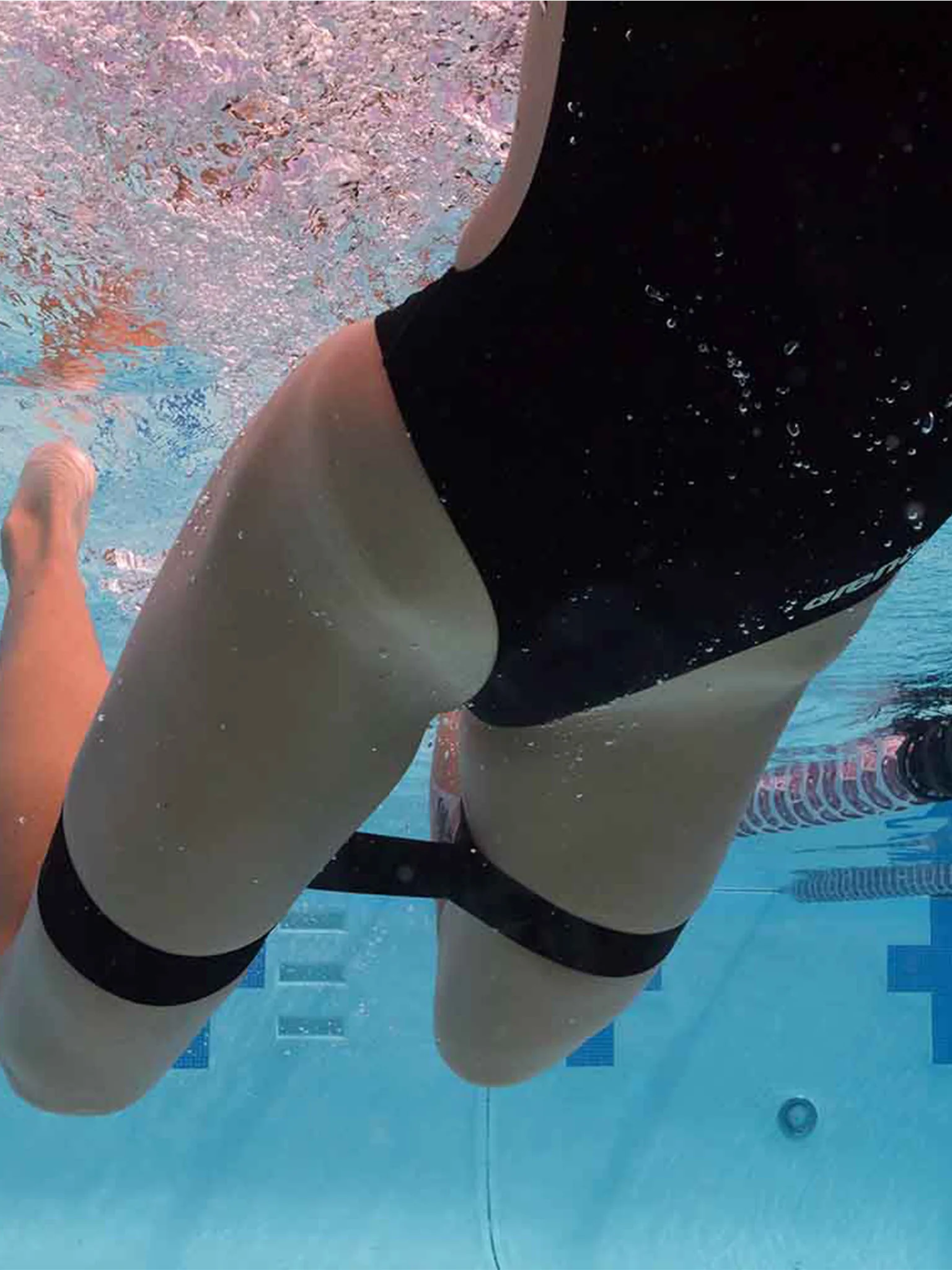 Élastique pour fixer les genoux Strechcordz® – Image 3