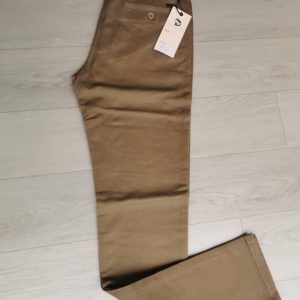 Pantalon Kaki Clair Homme – Élégance Décontractée