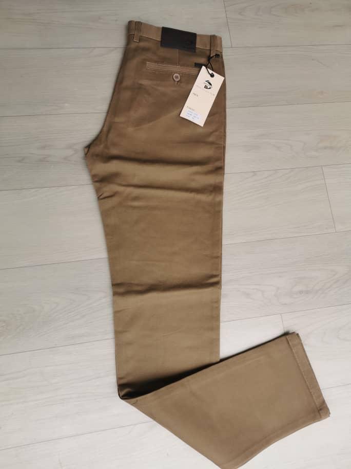 Pantalon Kaki Clair Homme – Élégance Décontractée