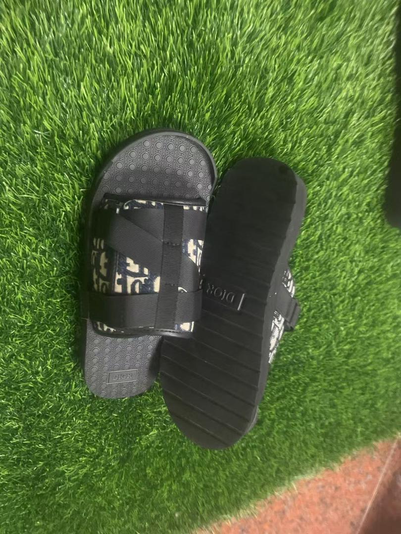 Sandale Dior Homme Noire/blanc – Style Élégant et Confortable – Image 2